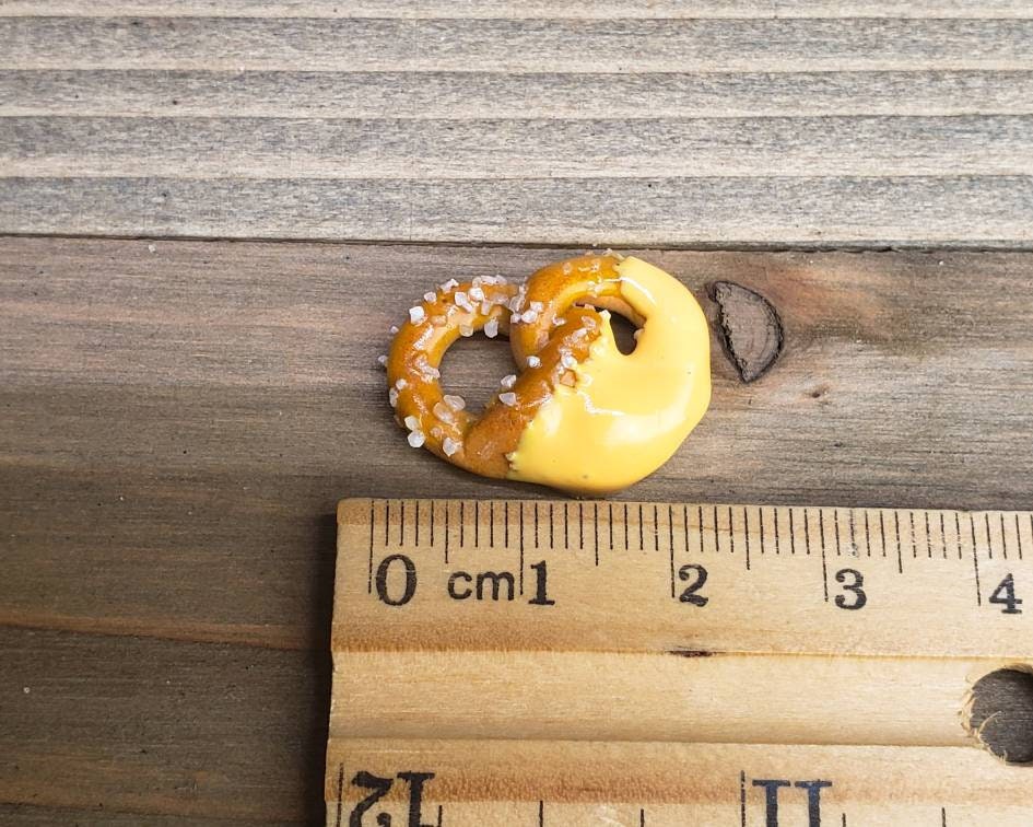 Cheese Dipped Pretzel Charm