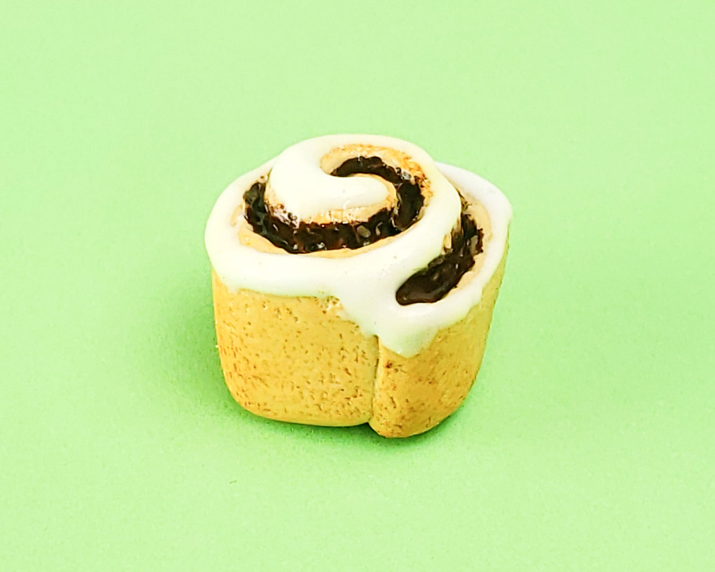 Cinnamon Roll Charm